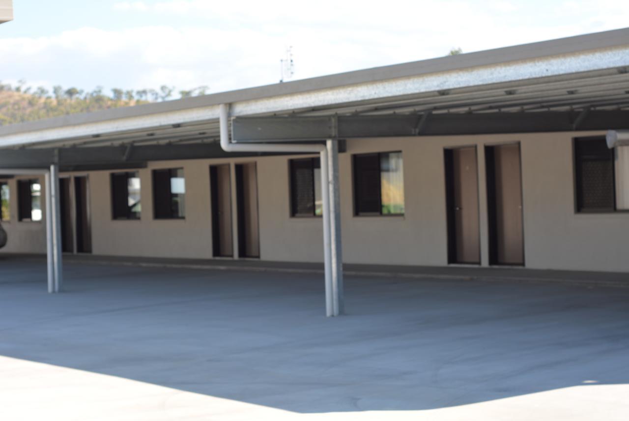 Carmila Sands Motel Exterior foto